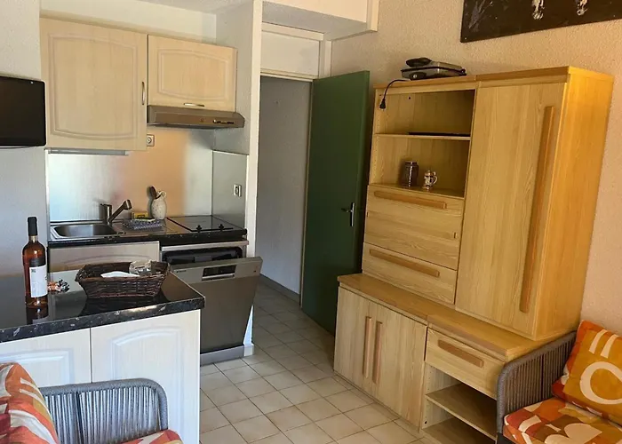 With Balcony Near Port Of Santa Lucia * Сен-Рафаэль